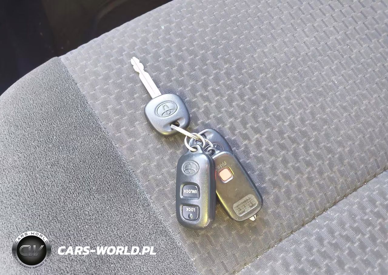 2007 Toyota Corolla S VIN:1NXBR32E07Z911226 - 11