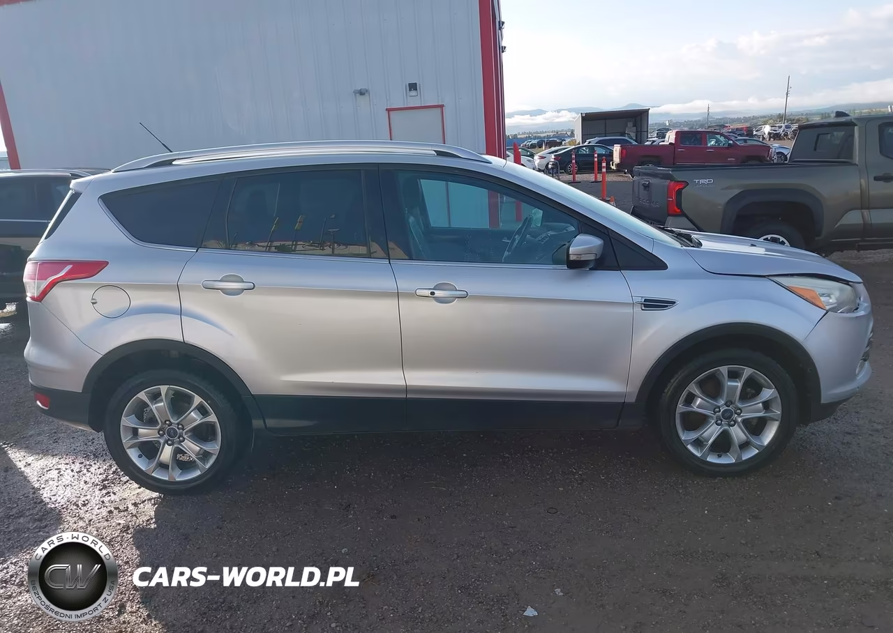 2016 Ford Escape Titanium VIN:1FMCU9JX6GUC24082 - 14