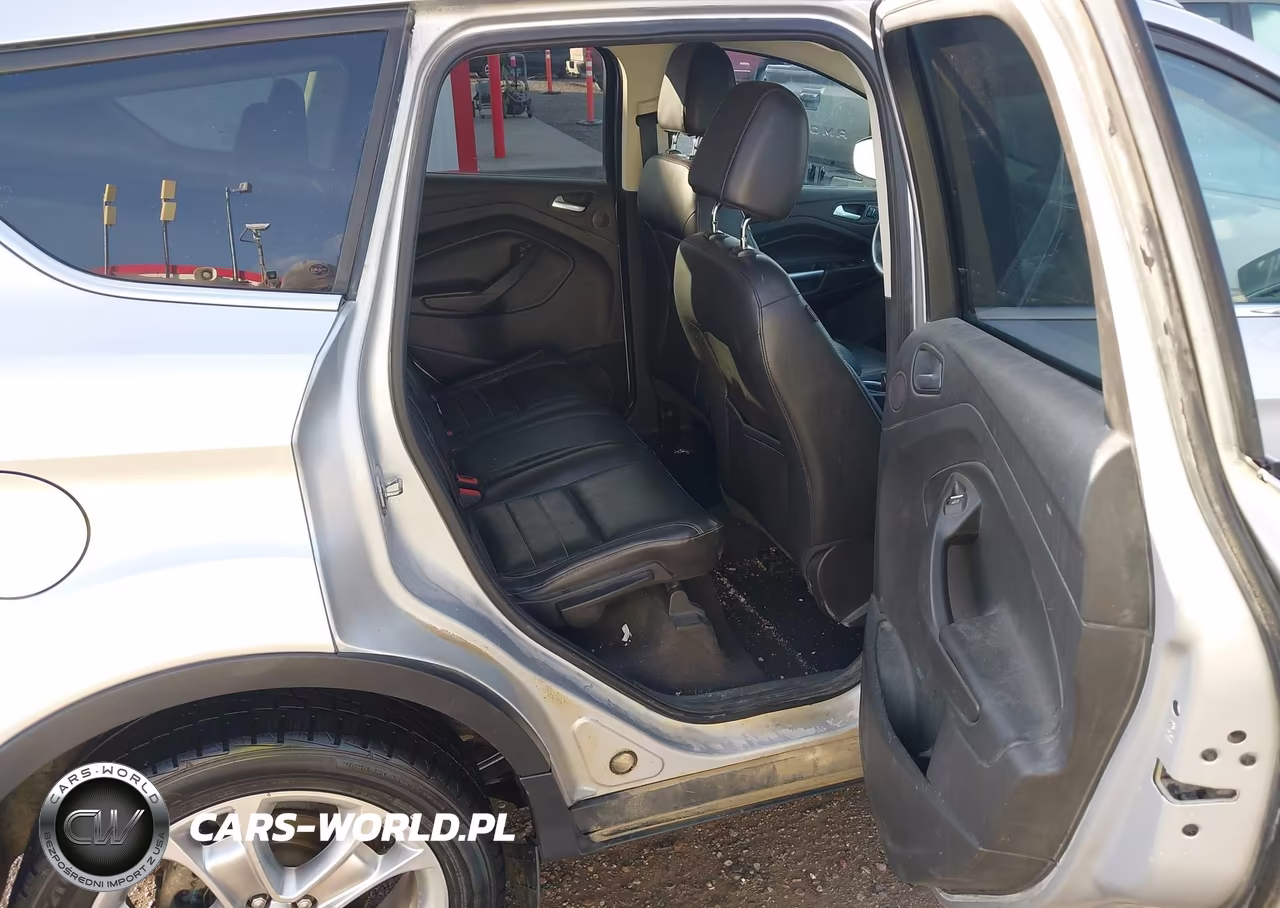 2016 Ford Escape Titanium VIN:1FMCU9JX6GUC24082 - 8