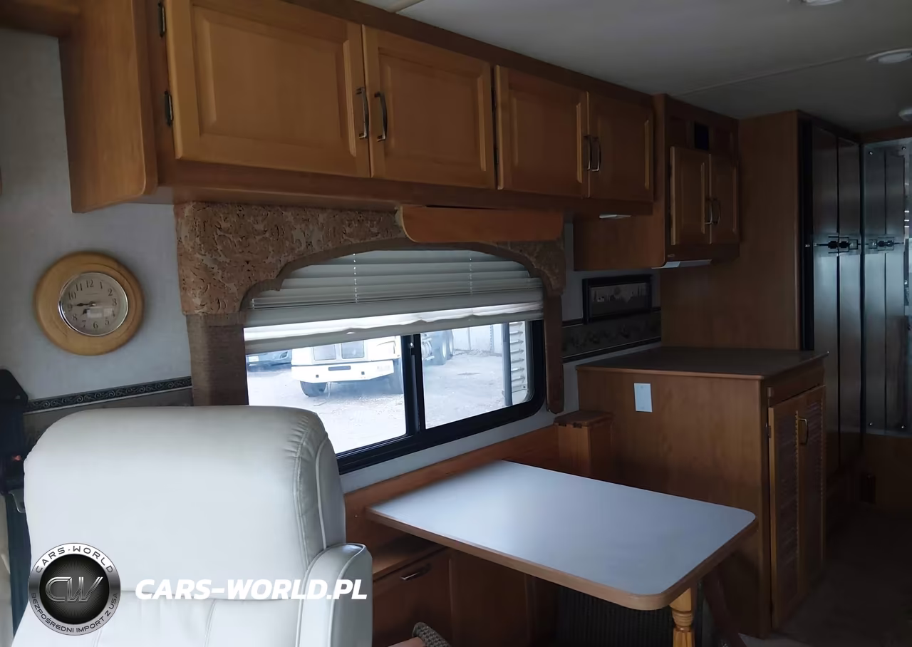 2005 Freightliner Chassis X Line Motor Home VIN:4UZAAHDC75CU63341 - 14