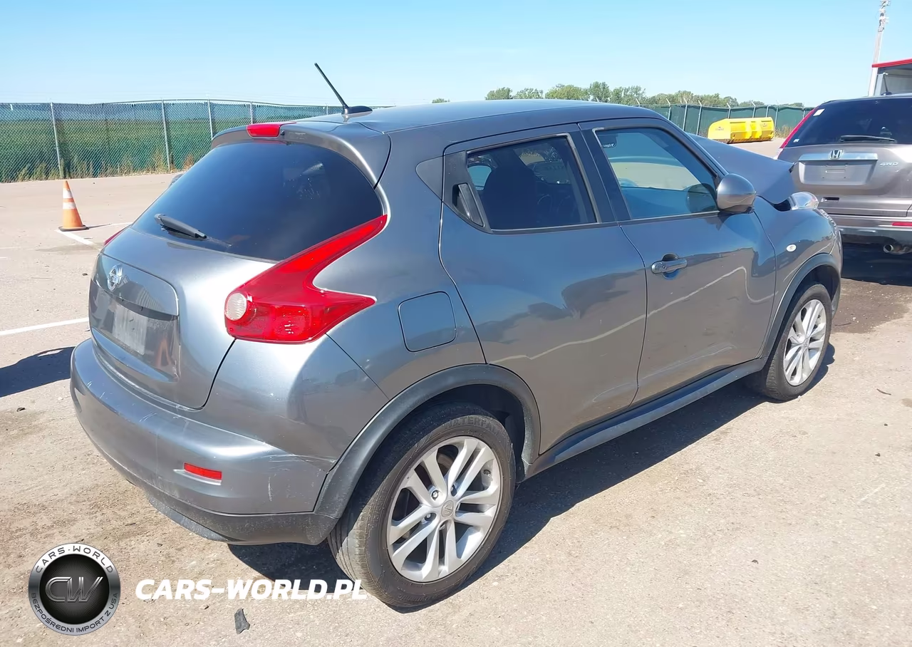 2013 Nissan Juke Sl VIN:JN8AF5MV9DT207811 - 4