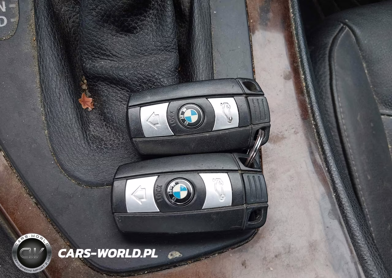 2011 BMW 328I xDrive VIN:WBAUU3C53BA541763 - 11