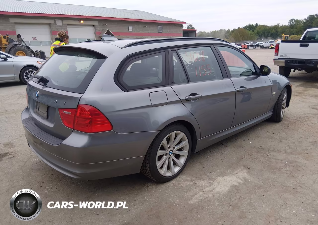 2011 BMW 328I xDrive VIN:WBAUU3C53BA541763 - 4