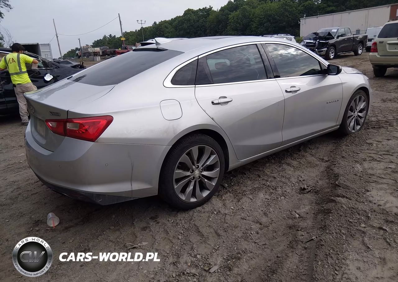 2016 Chevrolet Malibu Premier VIN:1G1ZH5SX2GF324803 - 4