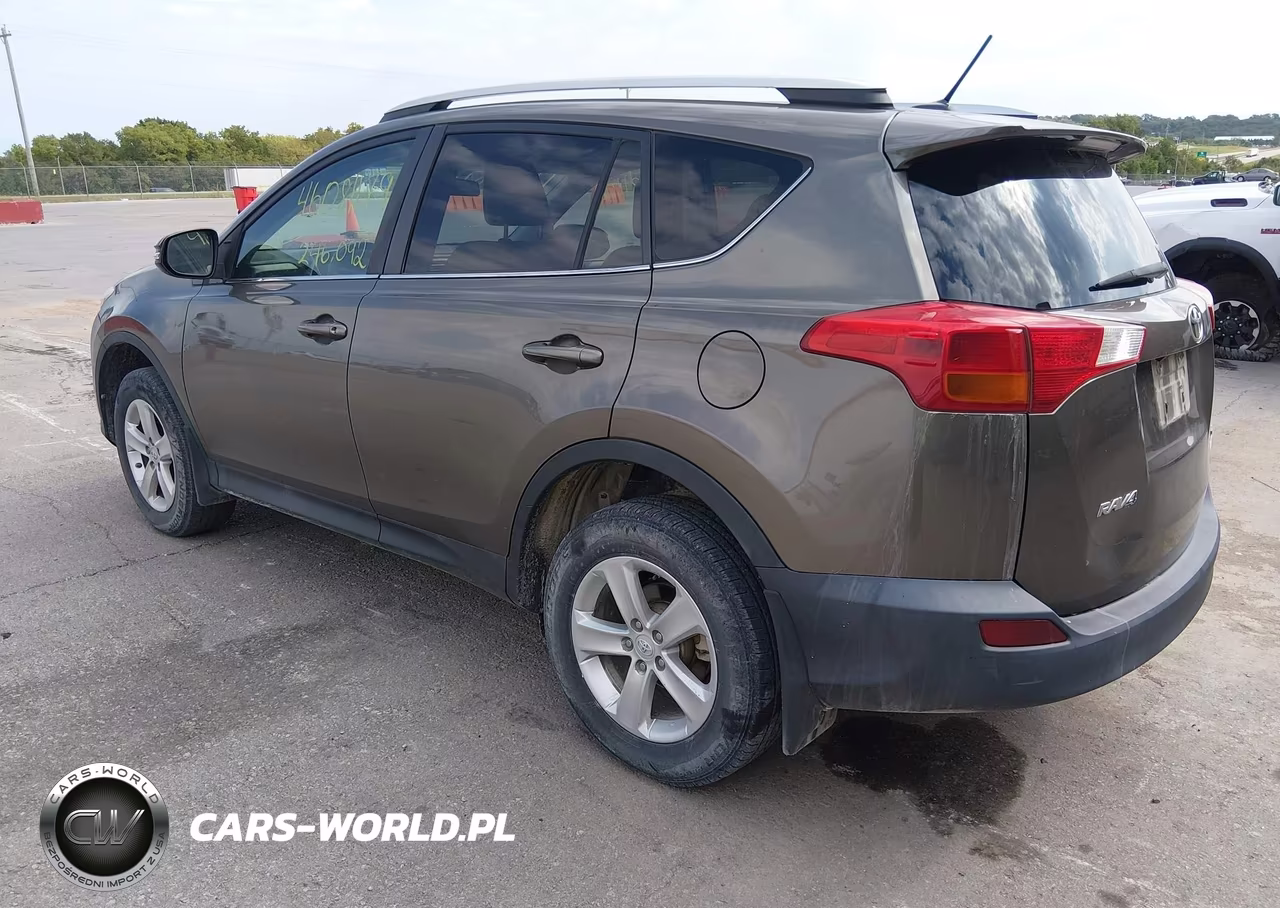 2013 Toyota Rav4 Xle VIN:2T3RFREV7DW011884 - 3