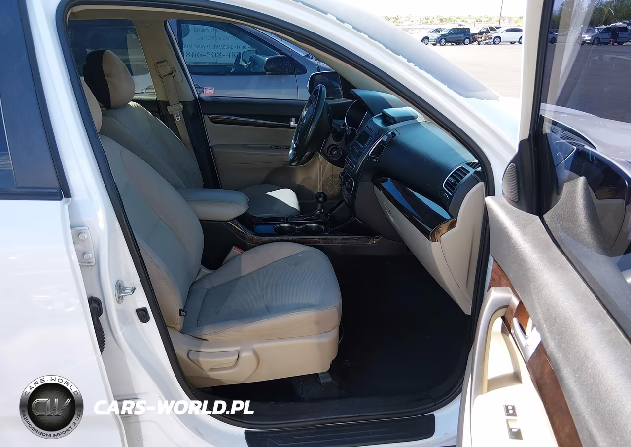 2015 Kia Sorento Lx VIN:5XYKT3A69FG626976 - 5