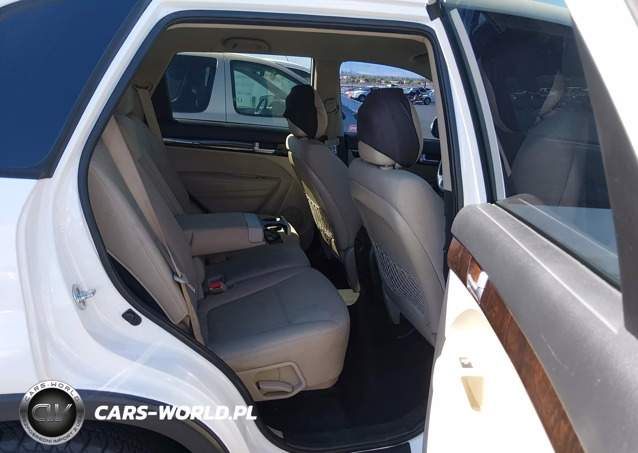 2015 Kia Sorento Lx VIN:5XYKT3A69FG626976 - 8