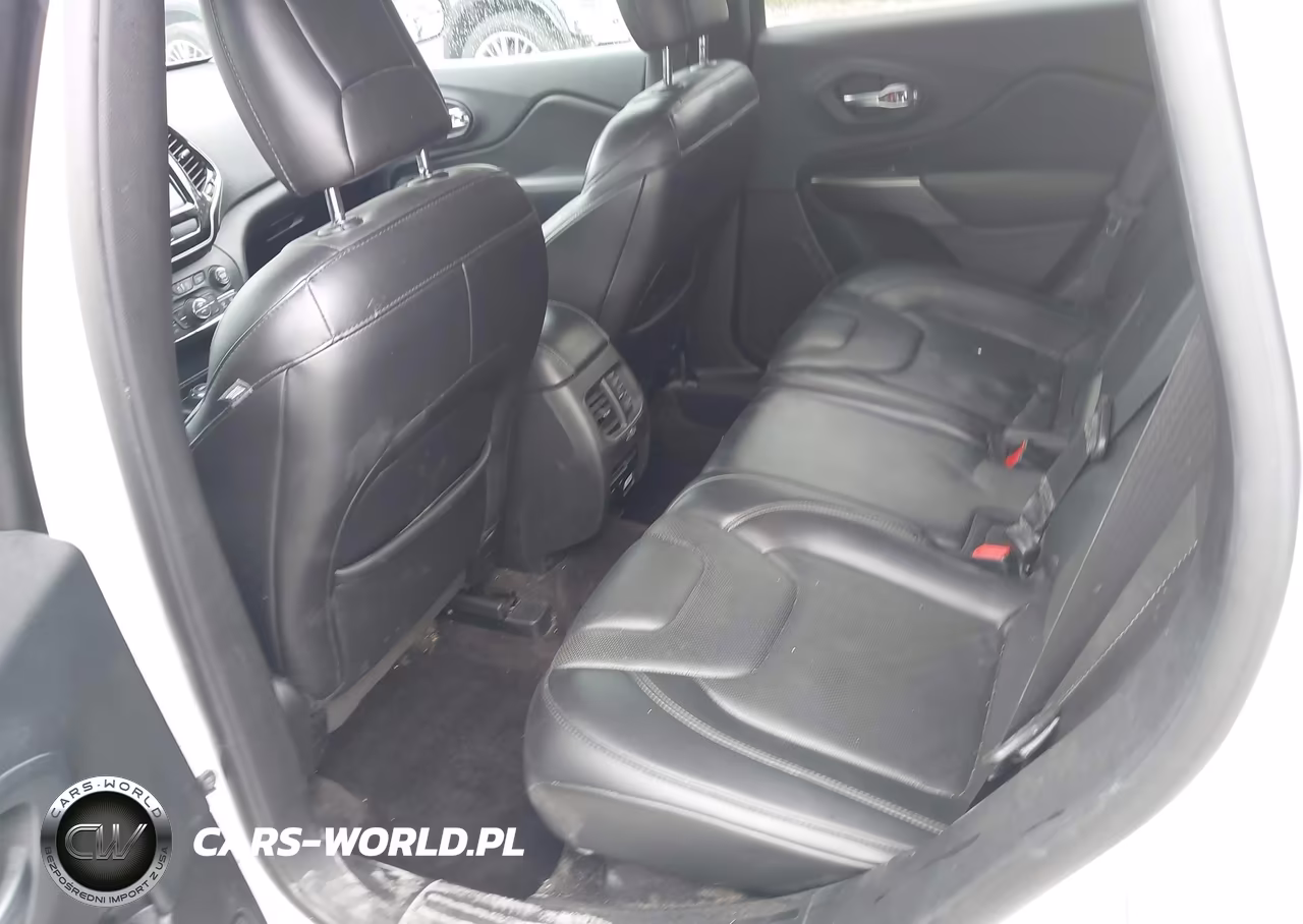 2019 Jeep Cherokee Limited 4X4 VIN:1C4PJMDX1KD232337 - 8