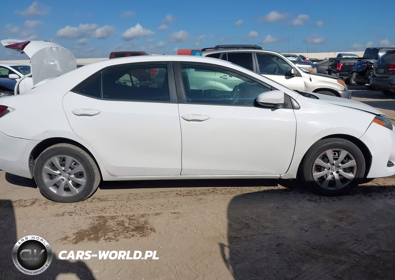 2019 Toyota Corolla Le VIN:5YFBURHE5KP894927 - 13