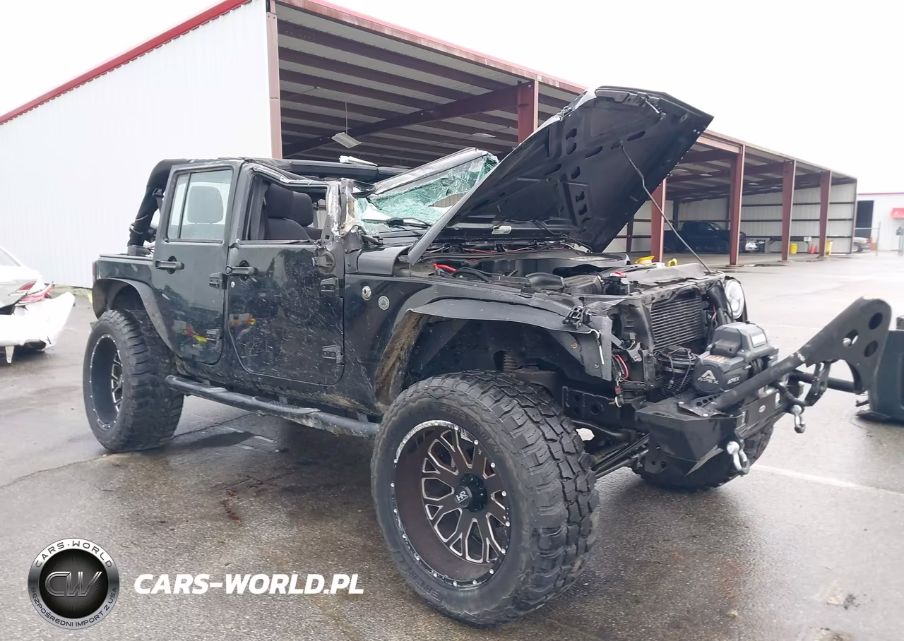 2015 Jeep Wrangler Unlimited Sport VIN:1C4BJWDG2FL696626 - 6
