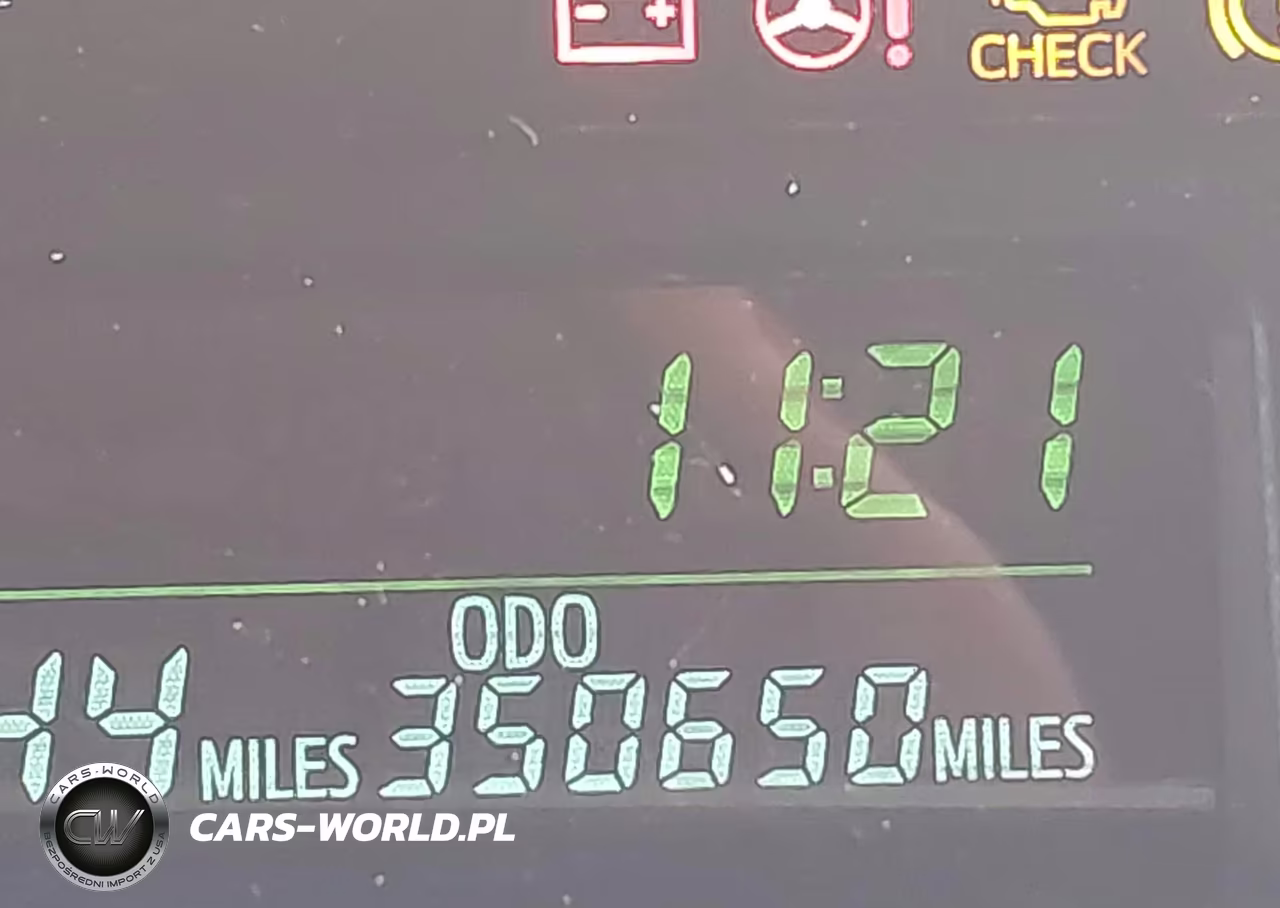 2014 Toyota Prius V Three VIN:JTDZN3EU7EJ012279 - 14
