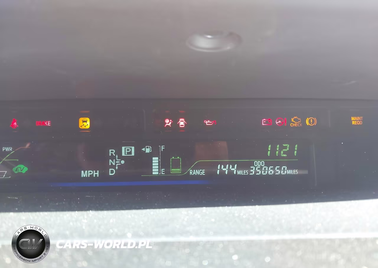 2014 Toyota Prius V Three VIN:JTDZN3EU7EJ012279 - 7