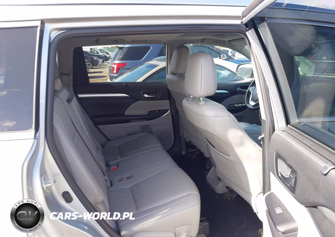 2019 Toyota Highlander Xle VIN:5TDJZRFH9KS579081 - 8
