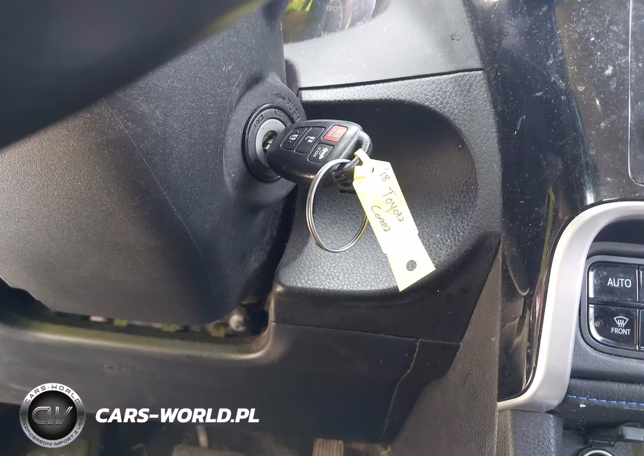 2018 Toyota Corolla Se VIN:5YFBURHE7JP822139 - 11