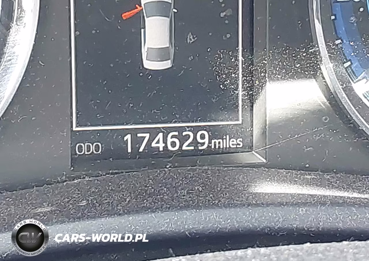 2018 Toyota Corolla Se VIN:5YFBURHE7JP822139 - 15