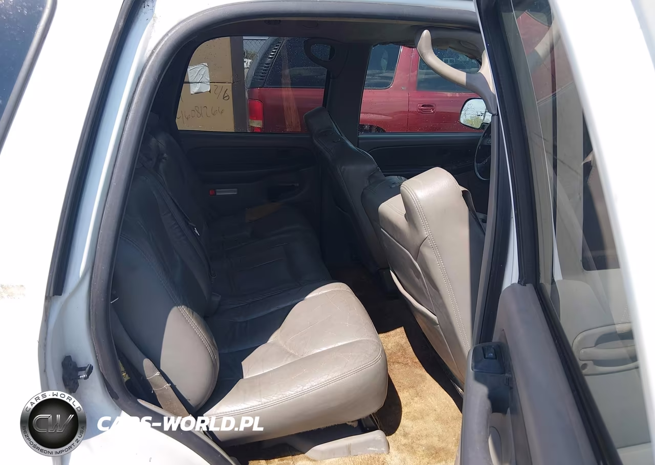 2003 Chevrolet Tahoe Lt VIN:1GNEK13Z93J108932 - 8