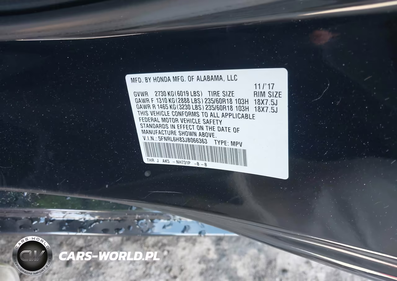2018 Honda Odyssey Touring VIN:5FNRL6H83JB066363 - 9