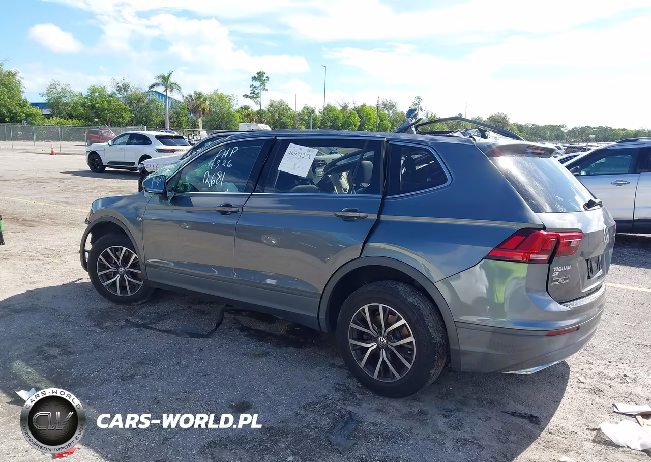 2019 Volkswagen Tiguan 2.0T Se-2.0T Sel-2.0T Sel R-Line-2.0T Sel R-Line Black VIN:3VV3B7AX3KM102681 - 3