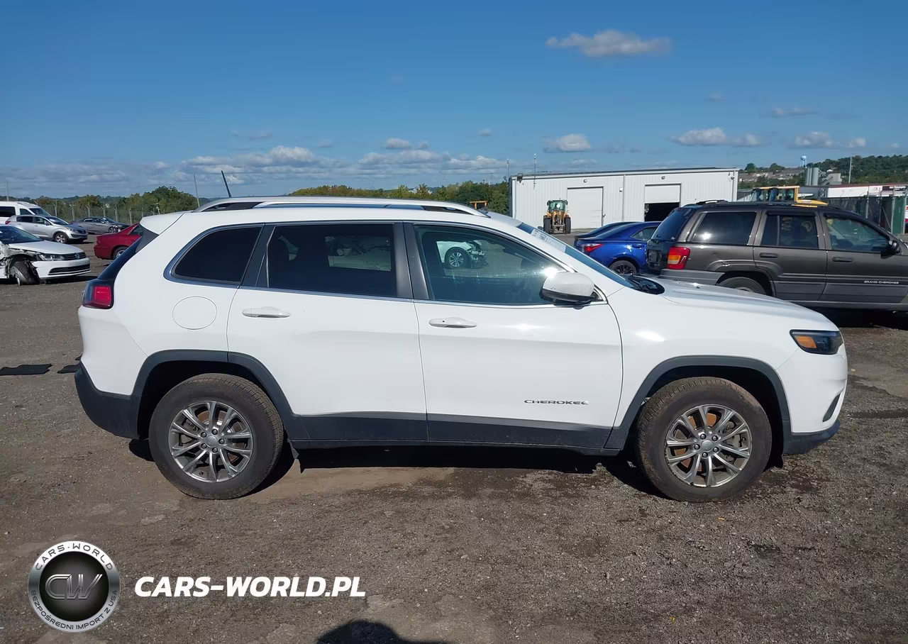 2021 Jeep Cherokee Latitude Lux VIN:1C4PJMMX7MD223807 - 13
