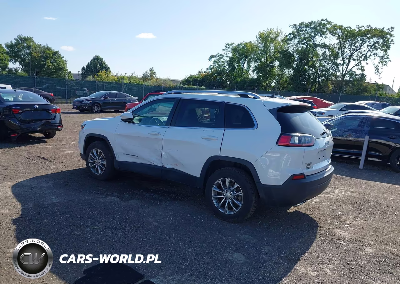 2021 Jeep Cherokee Latitude Lux VIN:1C4PJMMX7MD223807 - 3