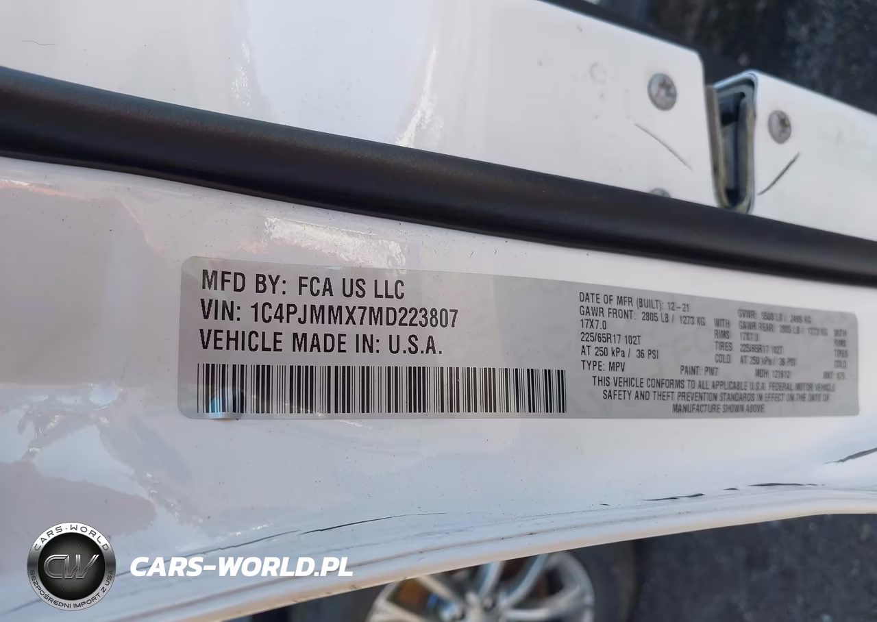 2021 Jeep Cherokee Latitude Lux VIN:1C4PJMMX7MD223807 - 9