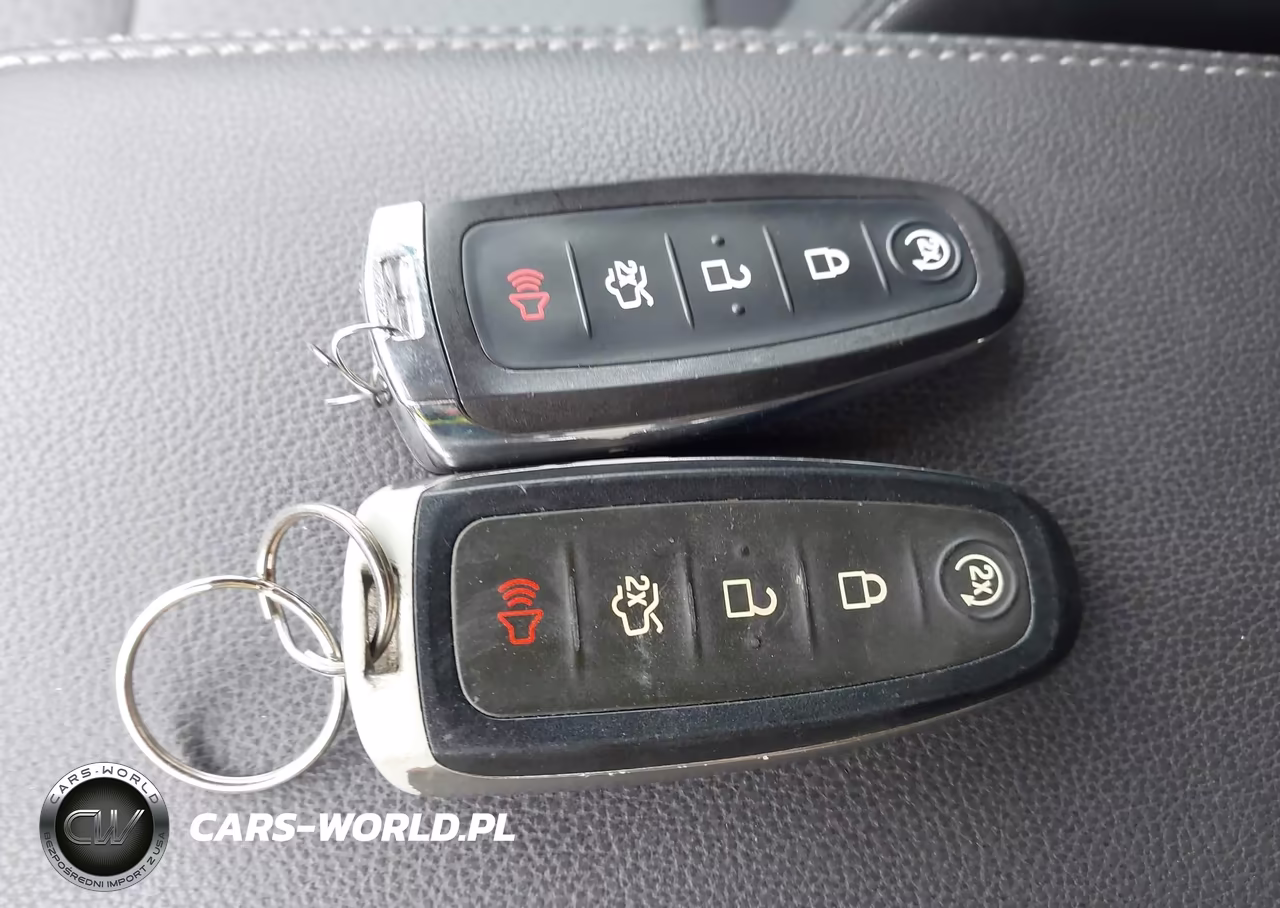 2019 Ford Escape Se VIN:1FMCU0GD8KUA19042 - 11