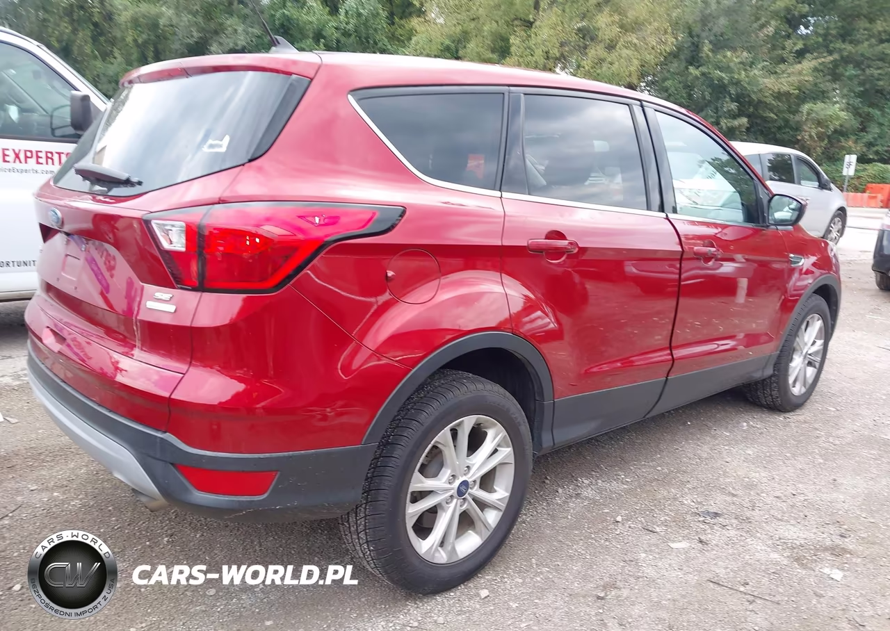 2019 Ford Escape Se VIN:1FMCU0GD8KUA19042 - 4