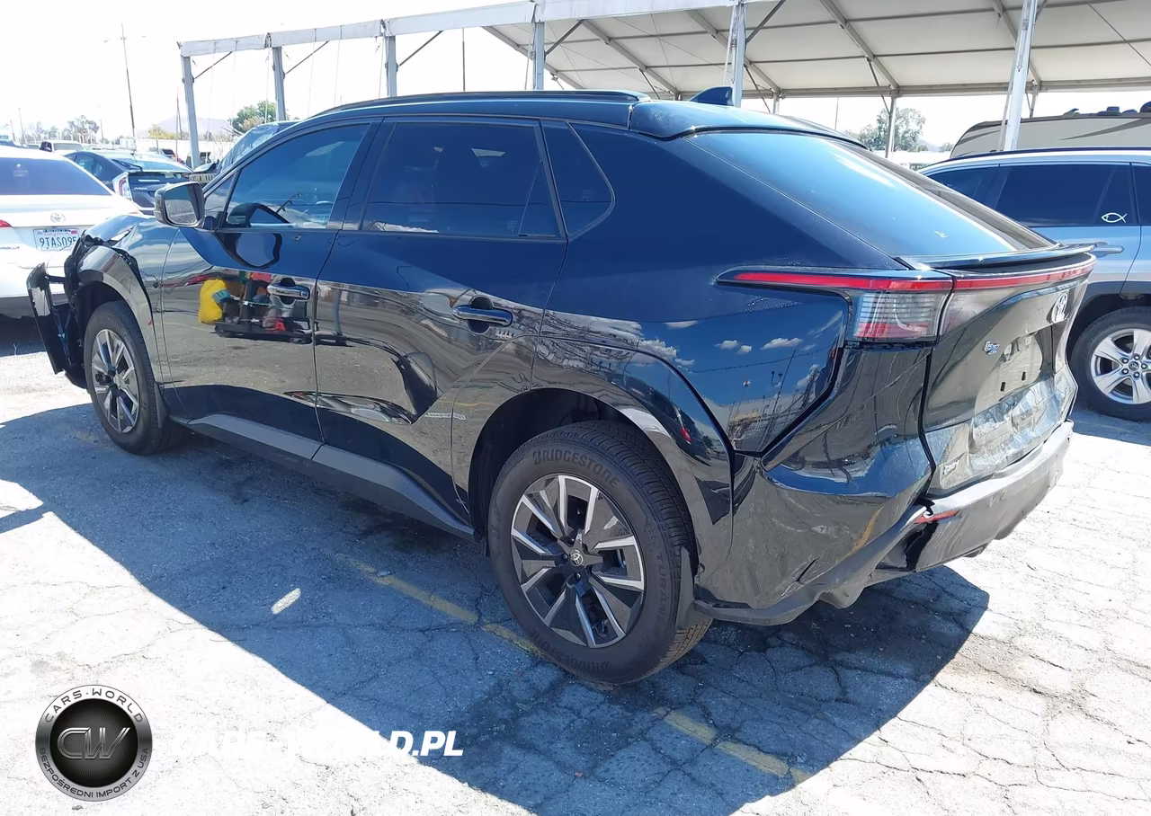 2026 Toyota Bz Xle VIN:JTMBFAEB0TA007312 - 3