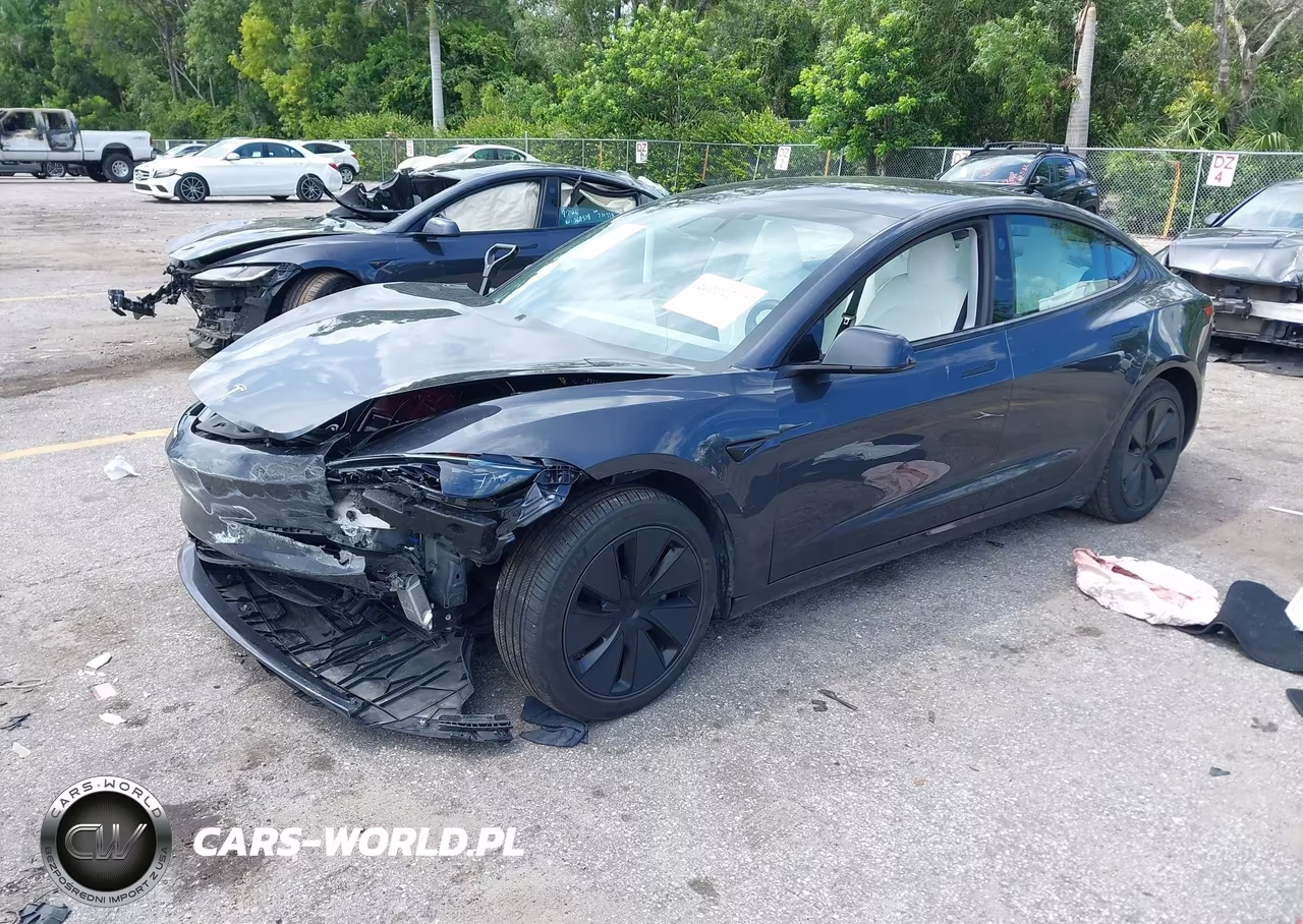 2025 Tesla Model 3 Long Range All-Wheel Drive VIN:5YJ3E1EB3SF903018 - 2
