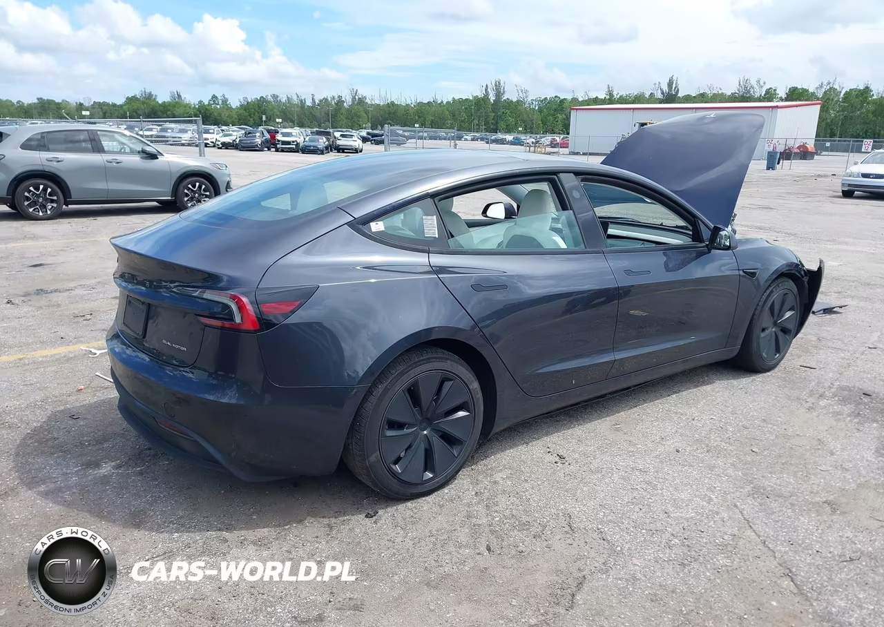 2025 Tesla Model 3 Long Range All-Wheel Drive VIN:5YJ3E1EB3SF903018 - 4