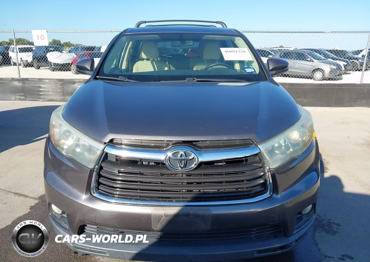 2015 Toyota Highlander Le Plus V6 VIN:5TDZKRFH1FS079767 - 12