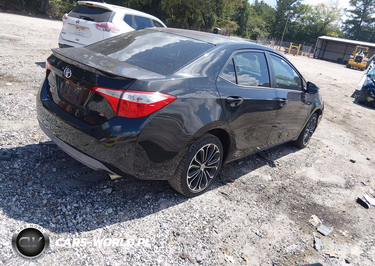 2015 Toyota Corolla S Plus VIN:5YFBURHE3FP252406 - 4