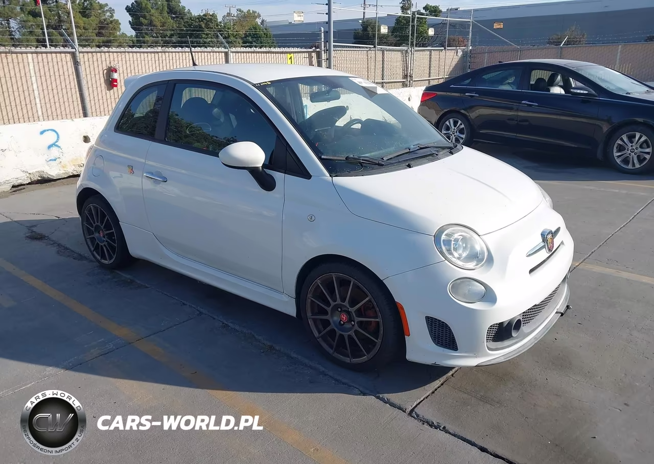 2015 Fiat 500 Abarth – zdjęcie 1 z 12