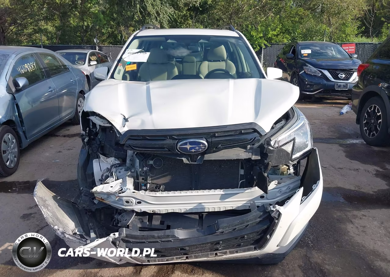 2022 Subaru Forester Premium VIN:JF2SKAEC8NH481458 - 12