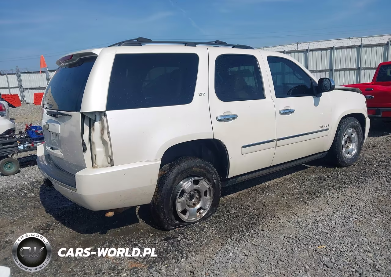 2014 Chevrolet Tahoe Ltz VIN:1GNSCCE05ER111020 - 4