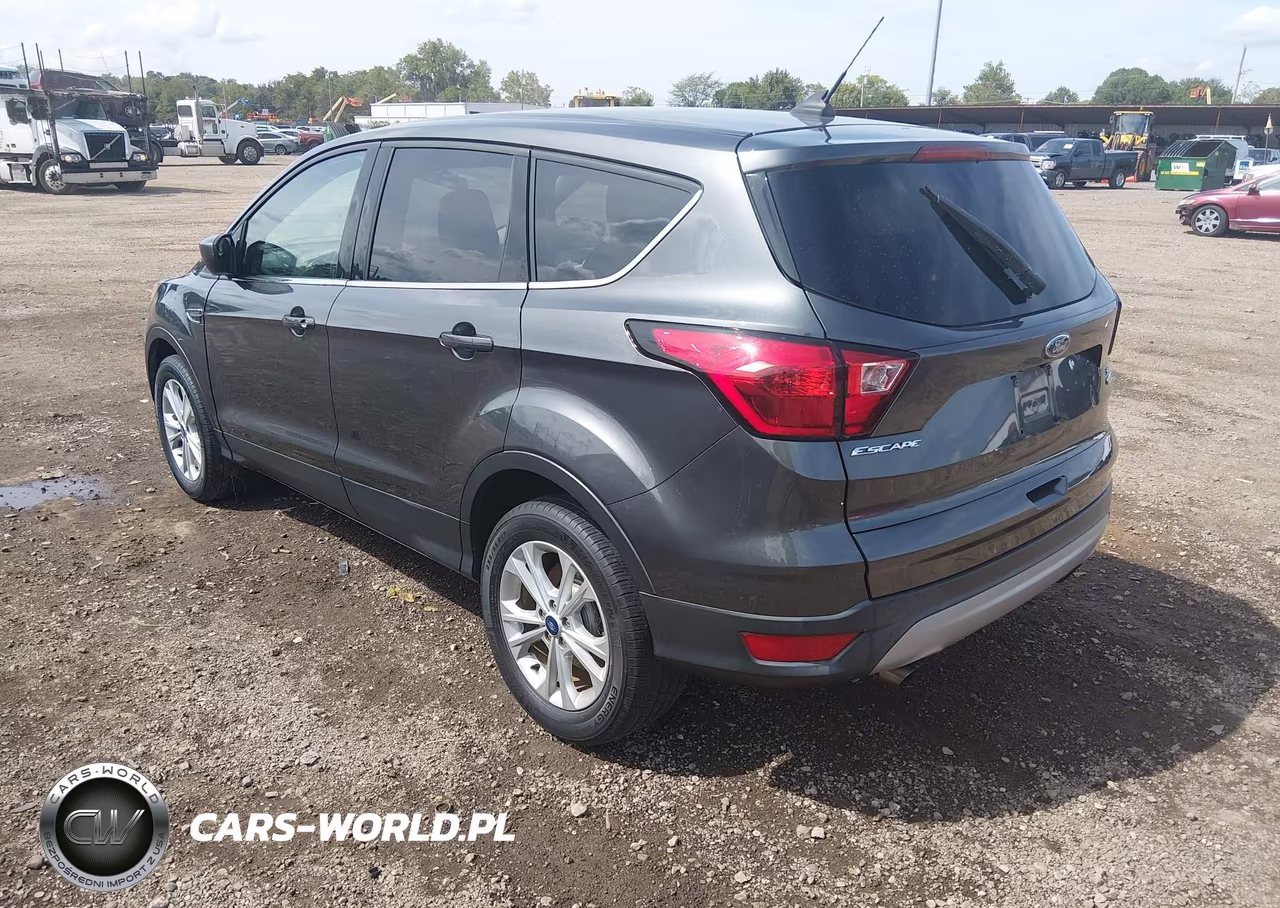 2019 Ford Escape Se VIN:1FMCU9GD3KUA69383 - 3