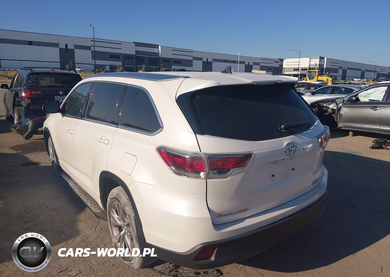 2015 Toyota Highlander Xle V6 VIN:5TDJKRFH9FS073437 - 3