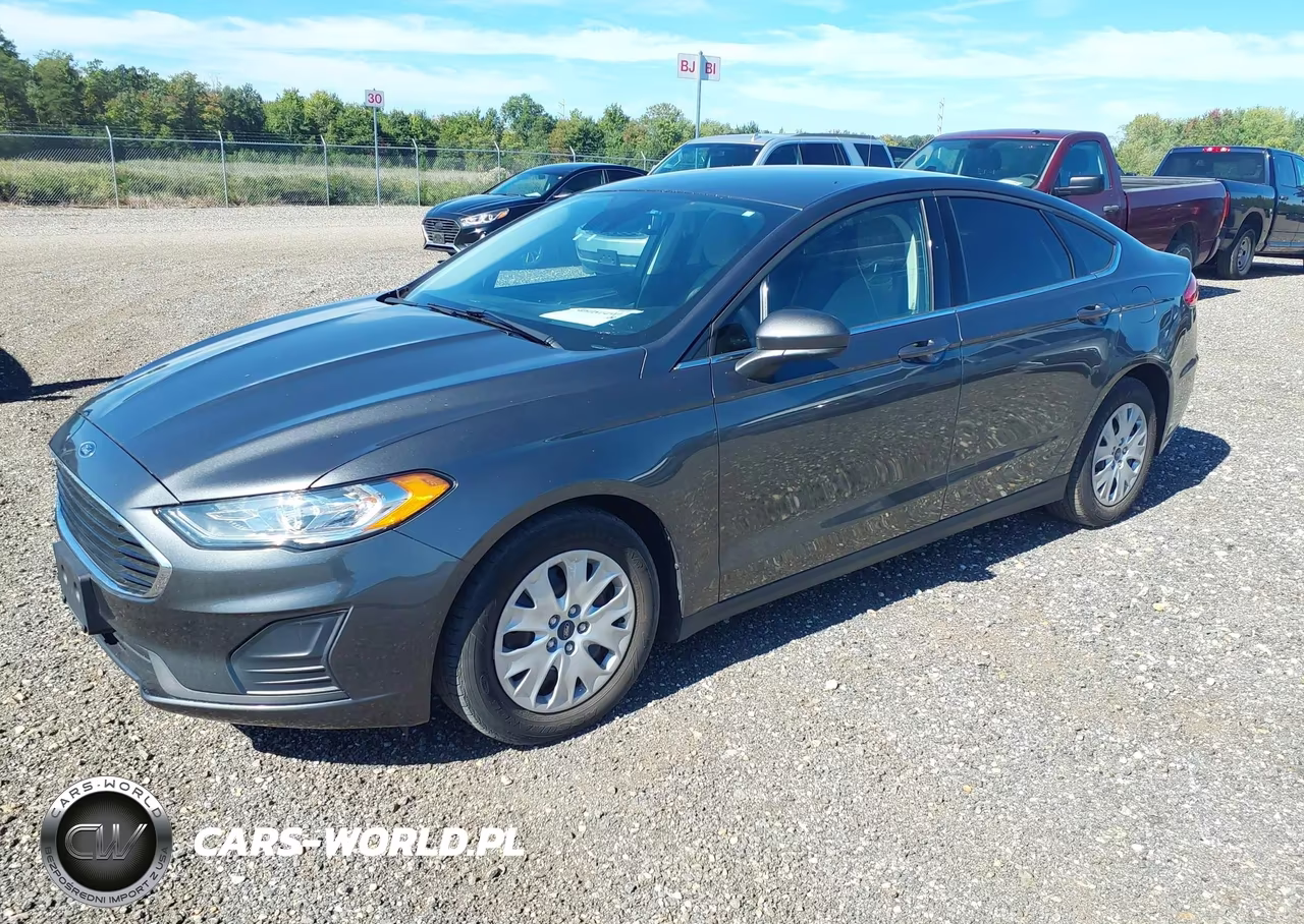 2020 Ford Fusion S VIN:3FA6P0G78LR196725 - 2