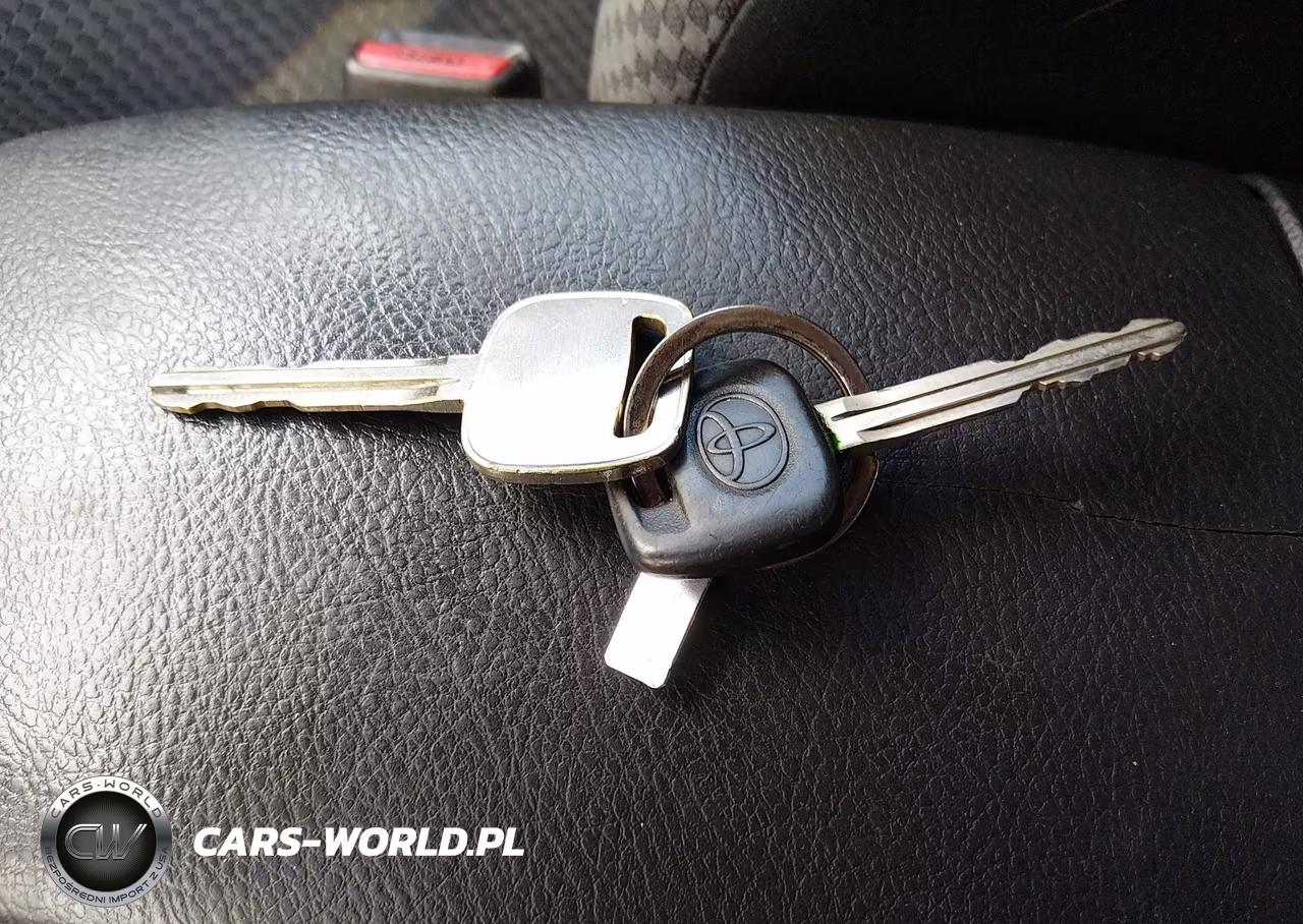 2007 Toyota Yaris VIN:JTDBT923971148339 - 11
