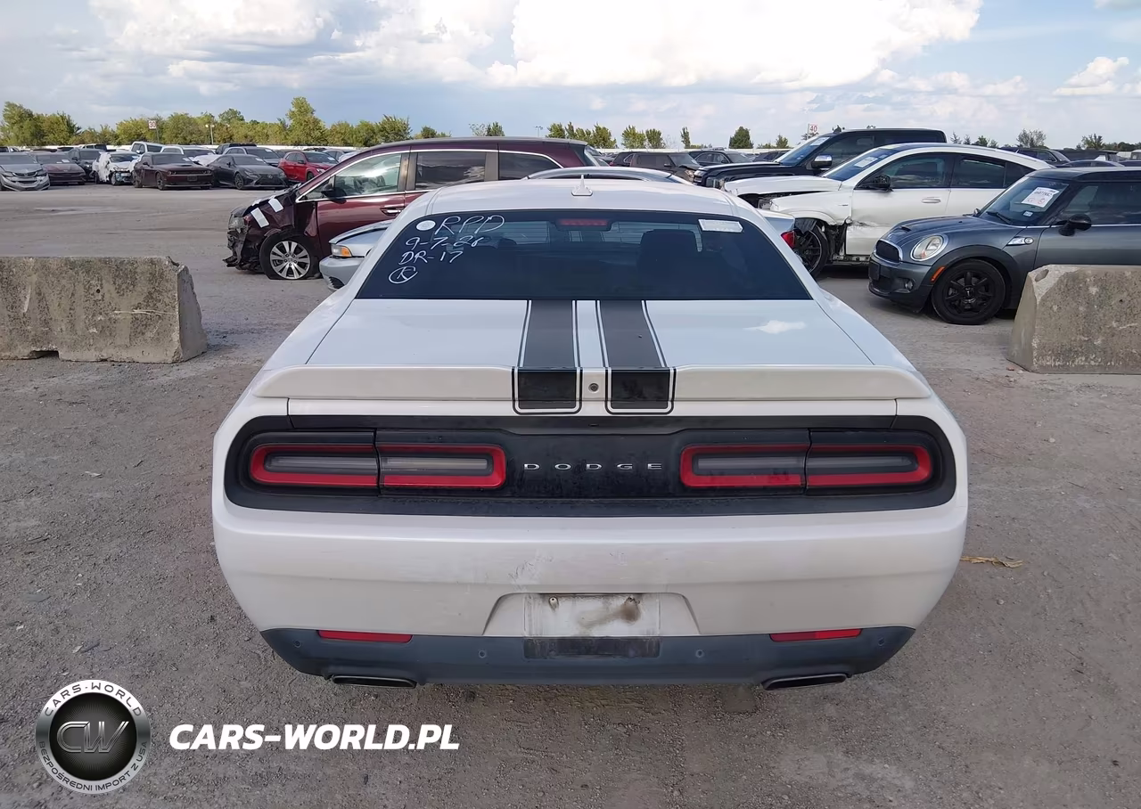 2015 Dodge Challenger Sxt Plus VIN:2C3CDZBG1FH789400 - 16