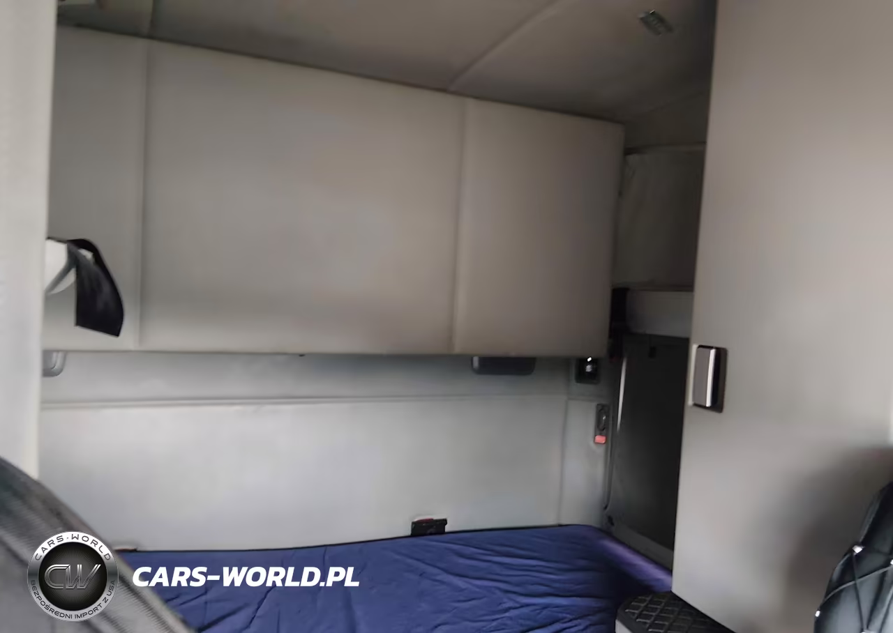 2021 Kenworth T680 VIN:1XKYD49X4MJ456022 - 6