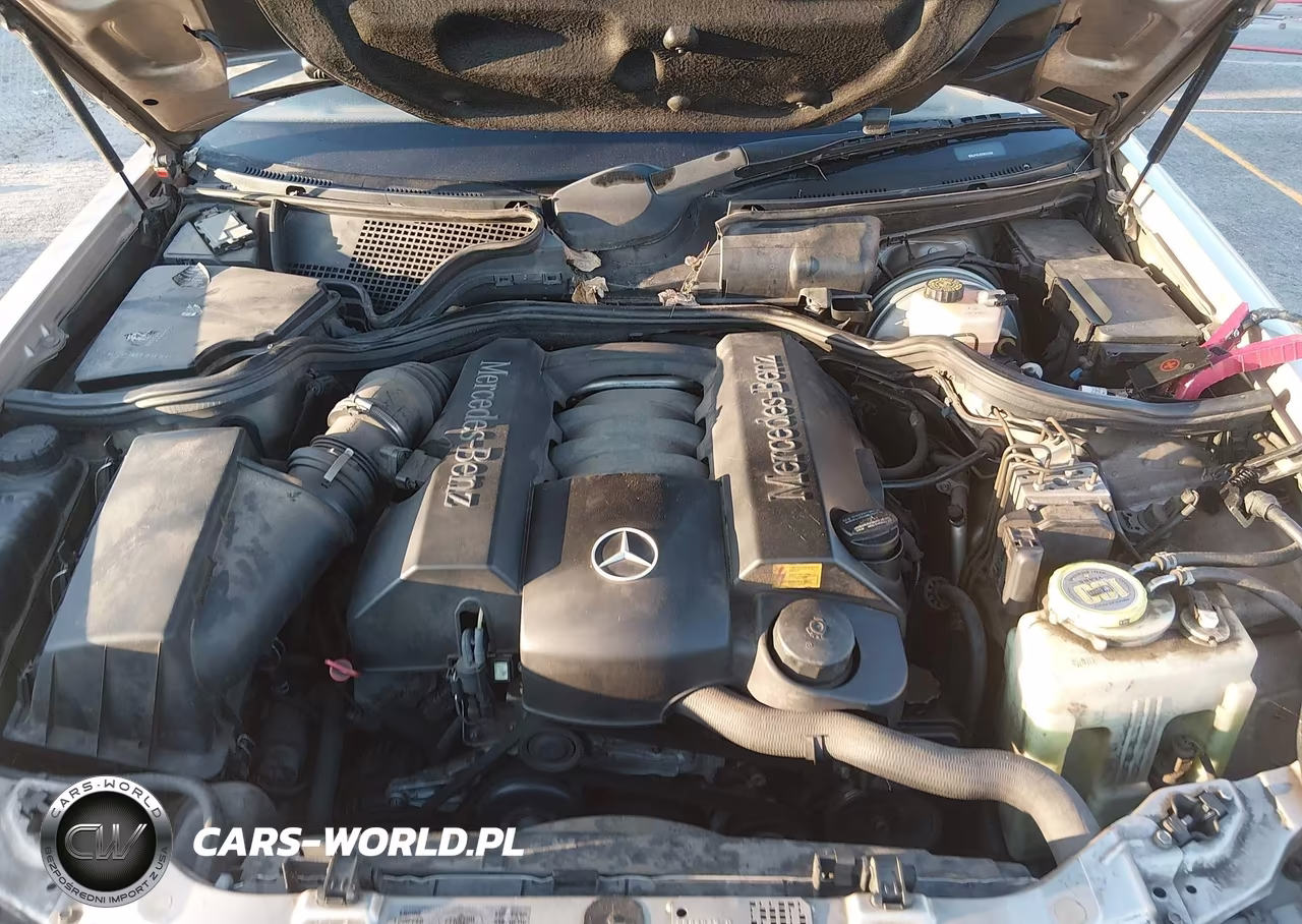 2000 Mercedes-Benz E 320 VIN:WDBJF65J5YB031508 - 10