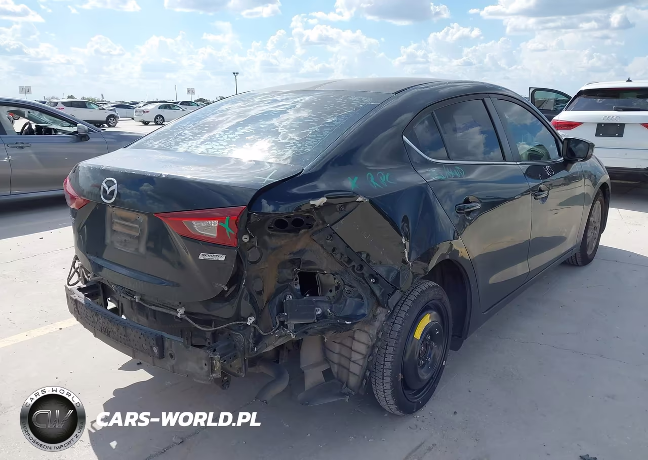 2016 Mazda Mazda3 I Sport VIN:3MZBM1U76GM320017 - 4