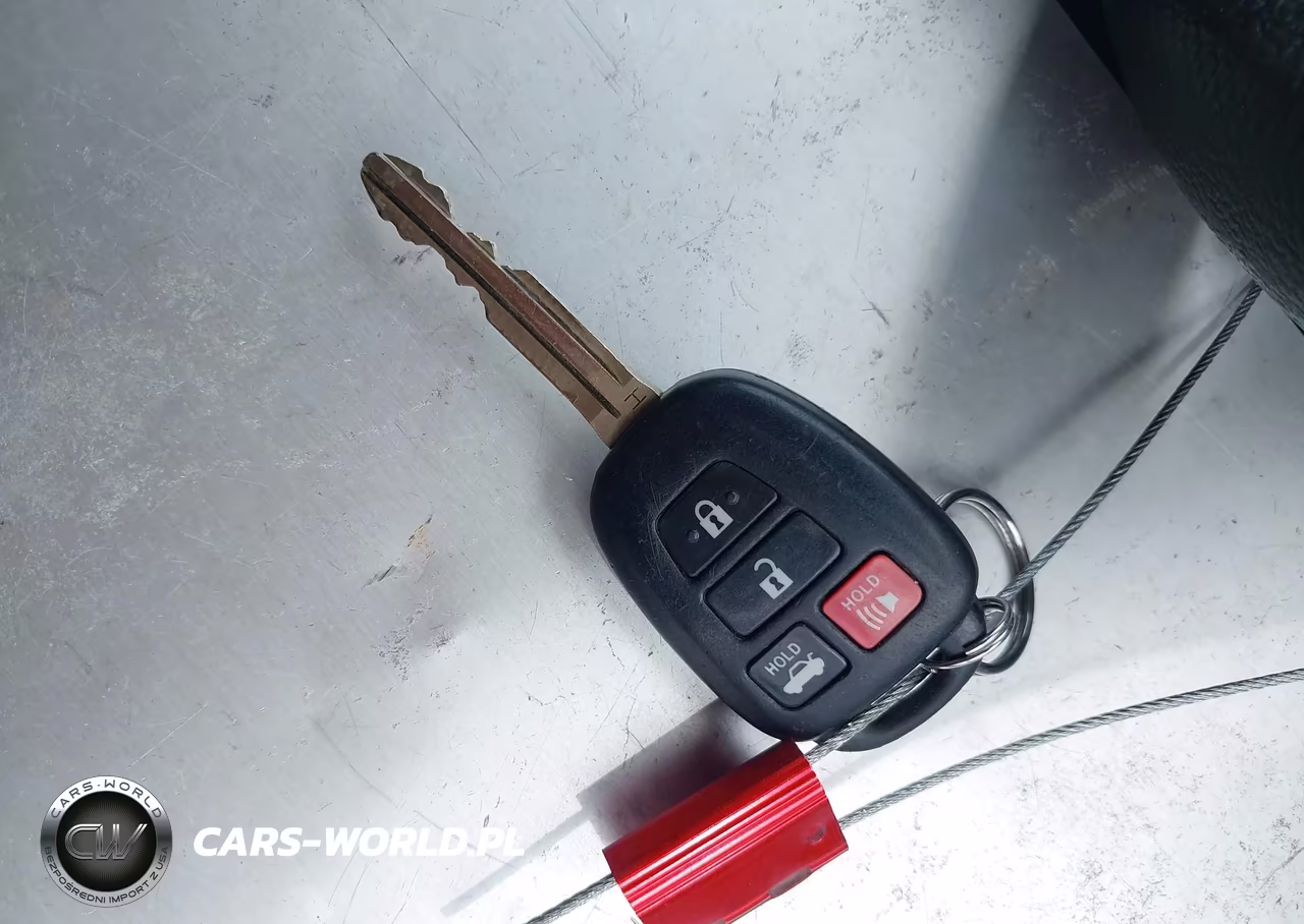 2017 Toyota Corolla Le VIN:2T1BURHE5HC831268 - 11