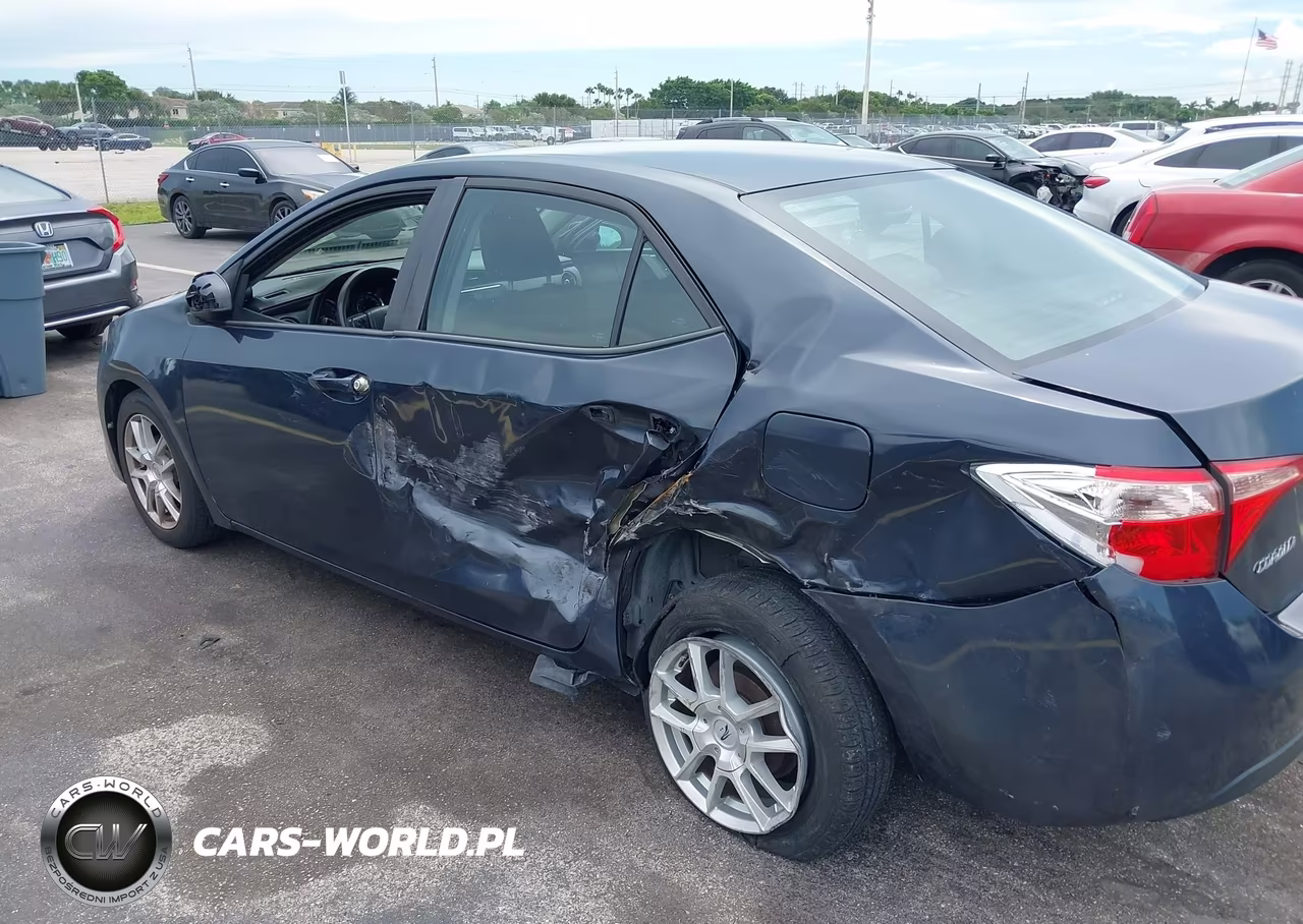 2017 Toyota Corolla Le VIN:2T1BURHE5HC831268 - 6