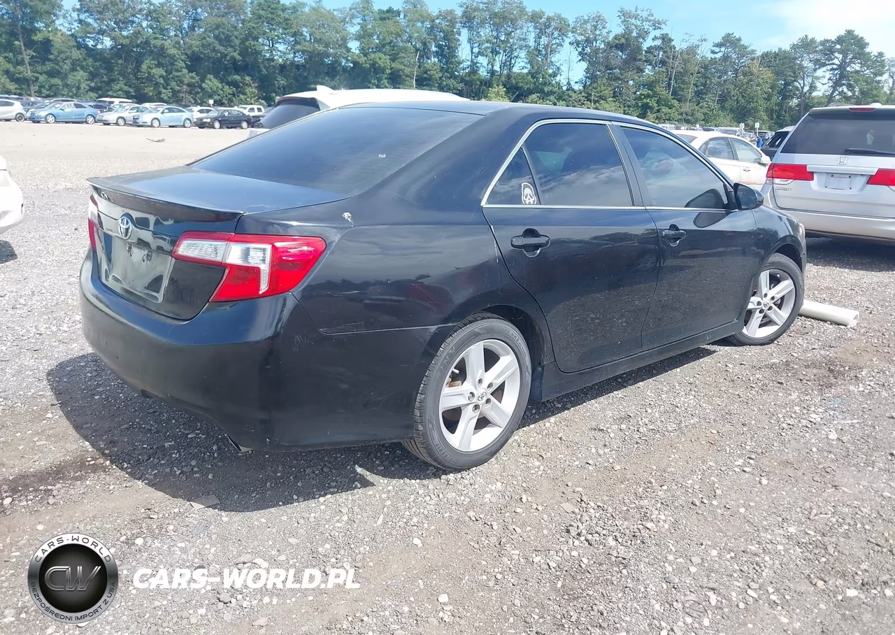 2012 Toyota Camry Se VIN:4T1BF1FK2CU082070 - 4