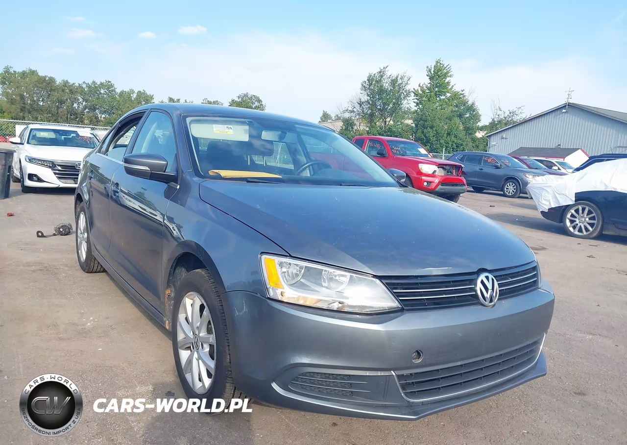 2014 Volkswagen Jetta 1.8T Se – zdjęcie 1 z 11