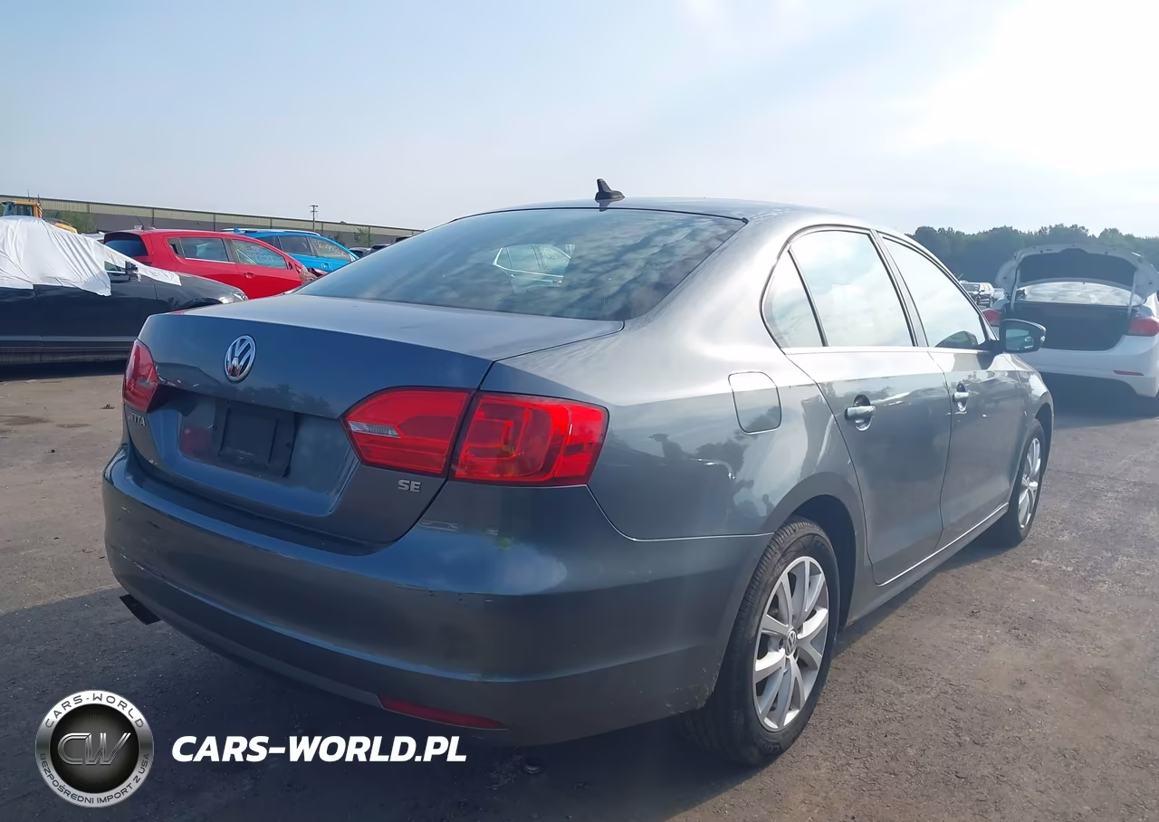 2014 Volkswagen Jetta 1.8T Se VIN:3VWD17AJ2EM361455 - 4