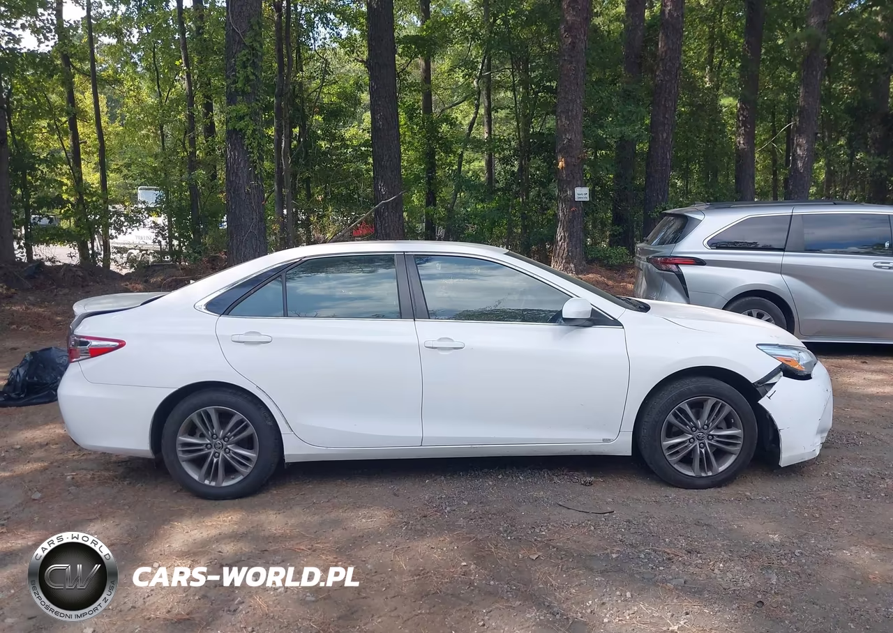 2015 Toyota Camry Se VIN:4T1BF1FK1FU916916 - 13