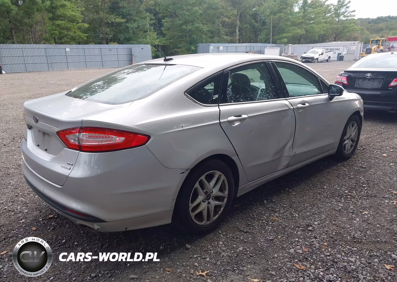 2014 Ford Fusion Se VIN:1FA6P0HDXE5361863 - 4